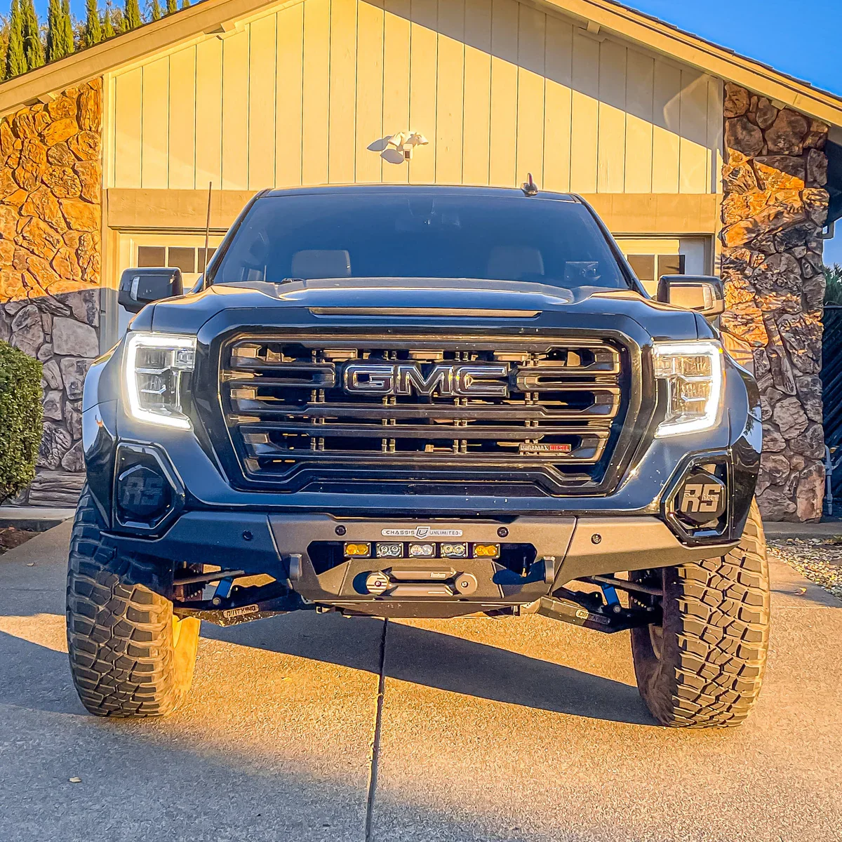 2019-2021 GMC SIERRA 1500 RTS Front Winch Bumper - Image 7