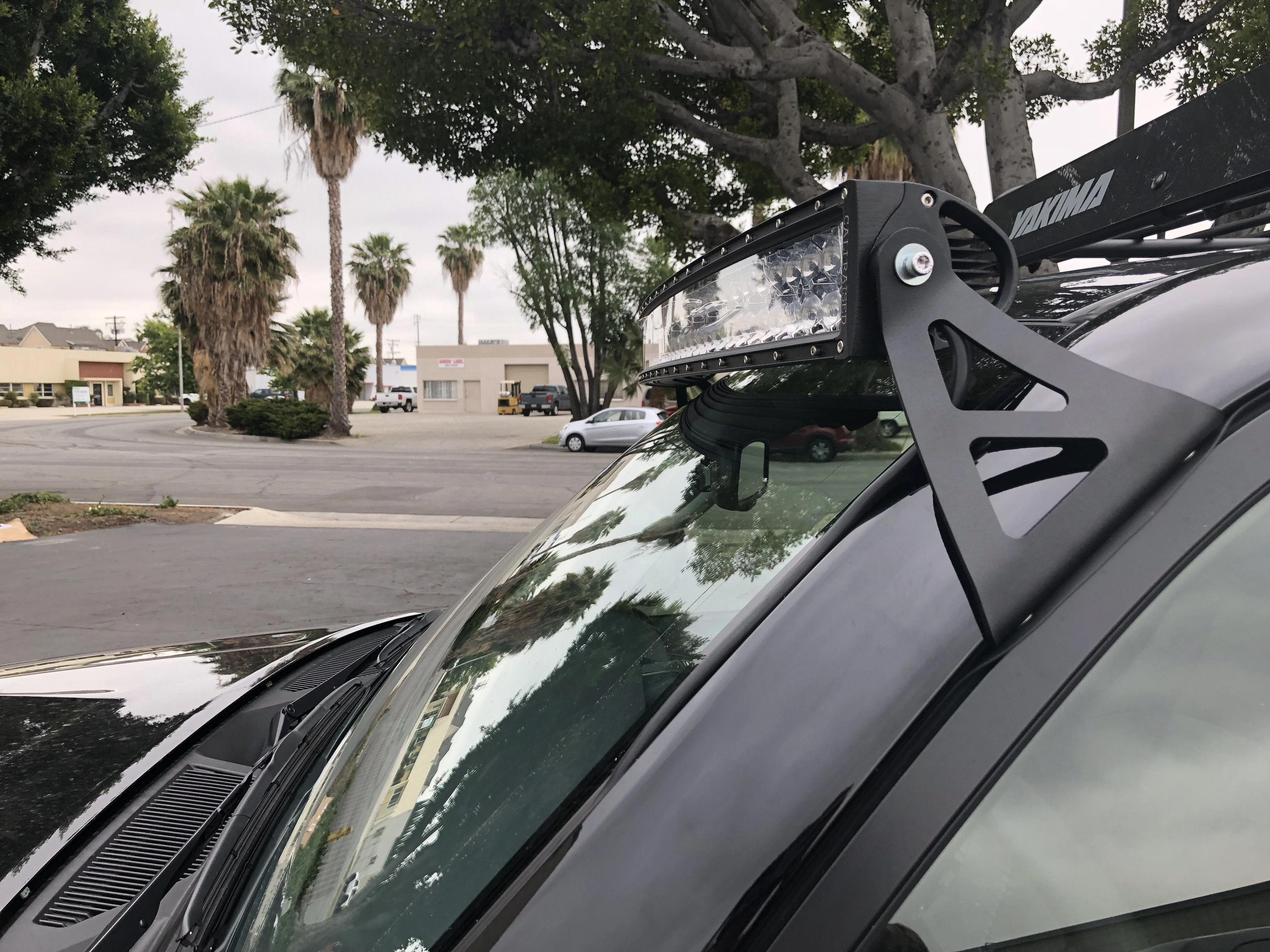 52" Curved LED Light Bar Roof Mounting Brackets For 2003-2024 Toyota 4Runner - Image 3