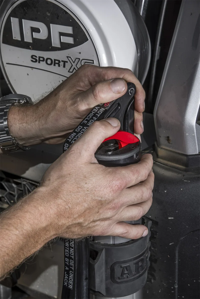 ARB Hydraulic Recovery Jack - Image 8