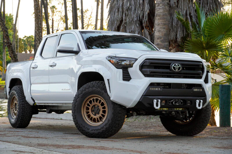 DV8 2024+ Toyota Tacoma Centric Front Bumper - Image 4