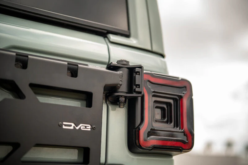 DV8 Offroad 18-25 Jeep Wrangler JL Spare Tire Carrier - Image 15