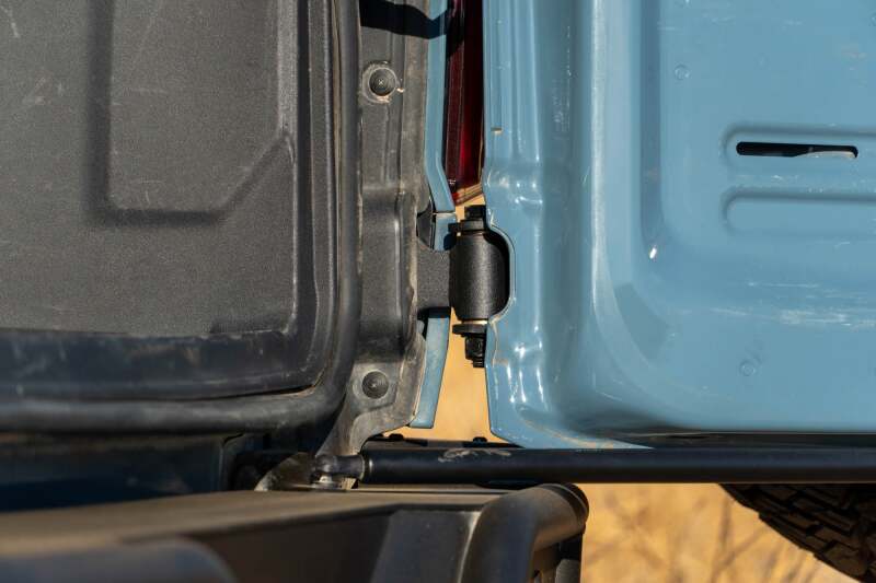 DV8 Offroad 21-24 Ford Bronco Tire Carrier - Image 5
