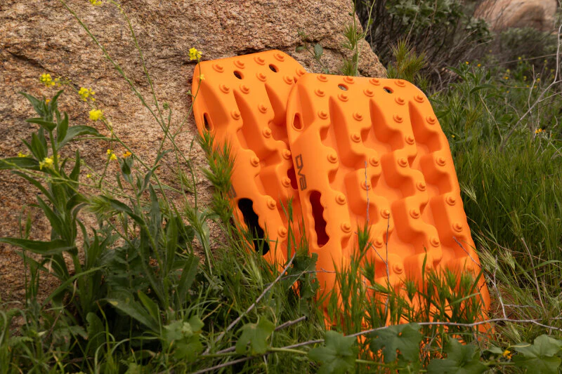 DV8 Offroad DV8 Xtract Mini Traction Board | Pair | Orange - Image 3
