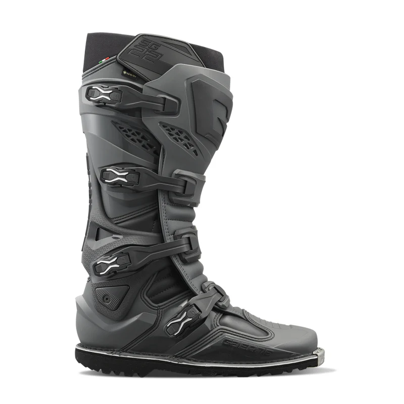 Gaerne SG22 Gore-Tex Enduro Boot Battleship Size - 10.5 - Image 4
