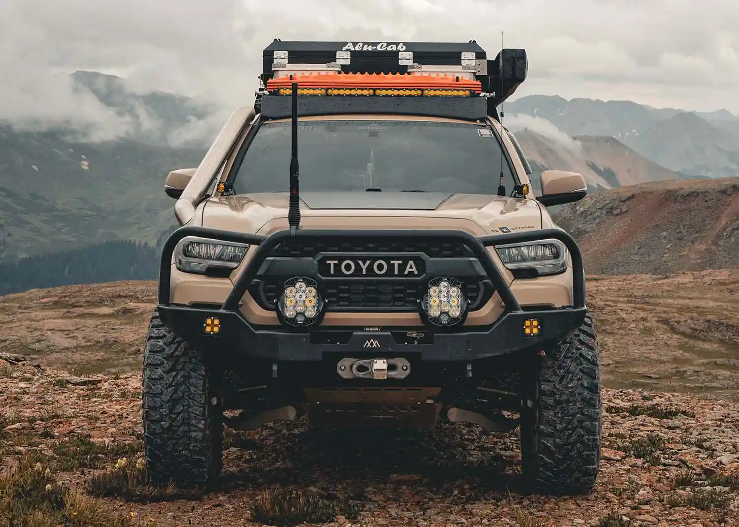 Hi-Lite Overland Toyota Tacoma Front Bumper 3rd Gen (2016-2023) [Bull Bar] - Image 6