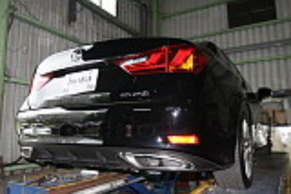 Invidia 12+ Lexus GS350 Q300 Axle-Back Exhaust - Image 2