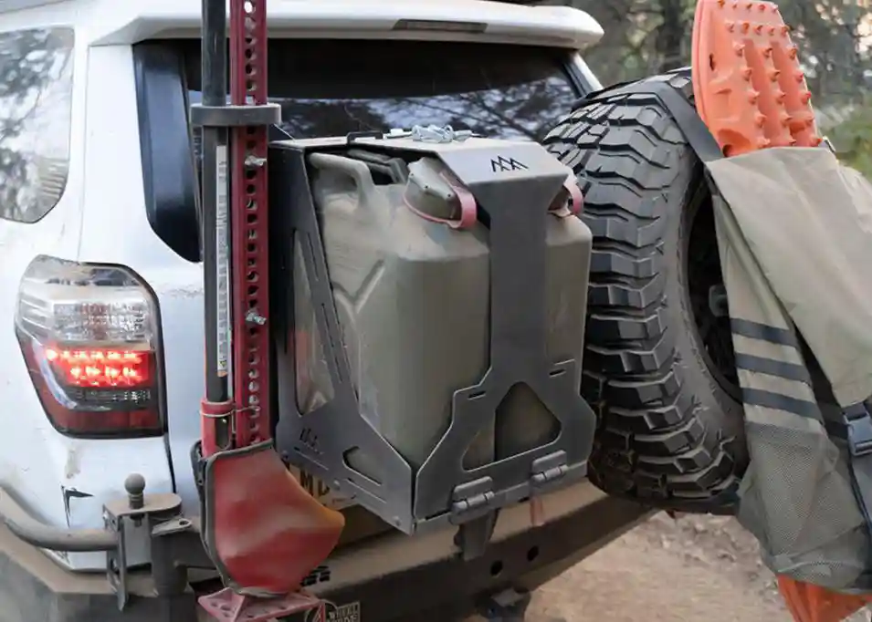 Jerry's Can Holder - Dual Universal Jerry Can Carrier - Image 12