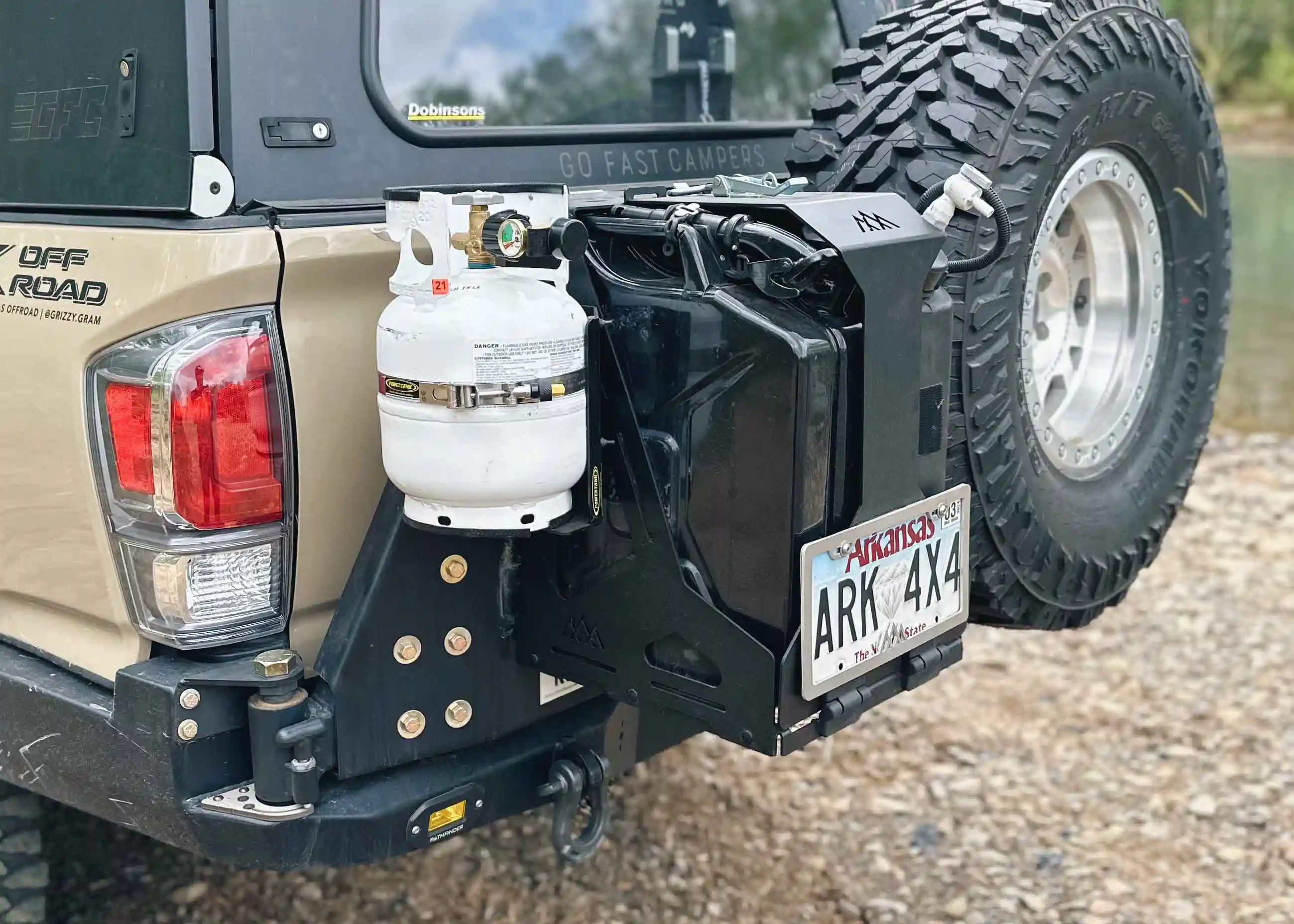 Jerry's Can Holder - Dual Universal Jerry Can Carrier - Image 16