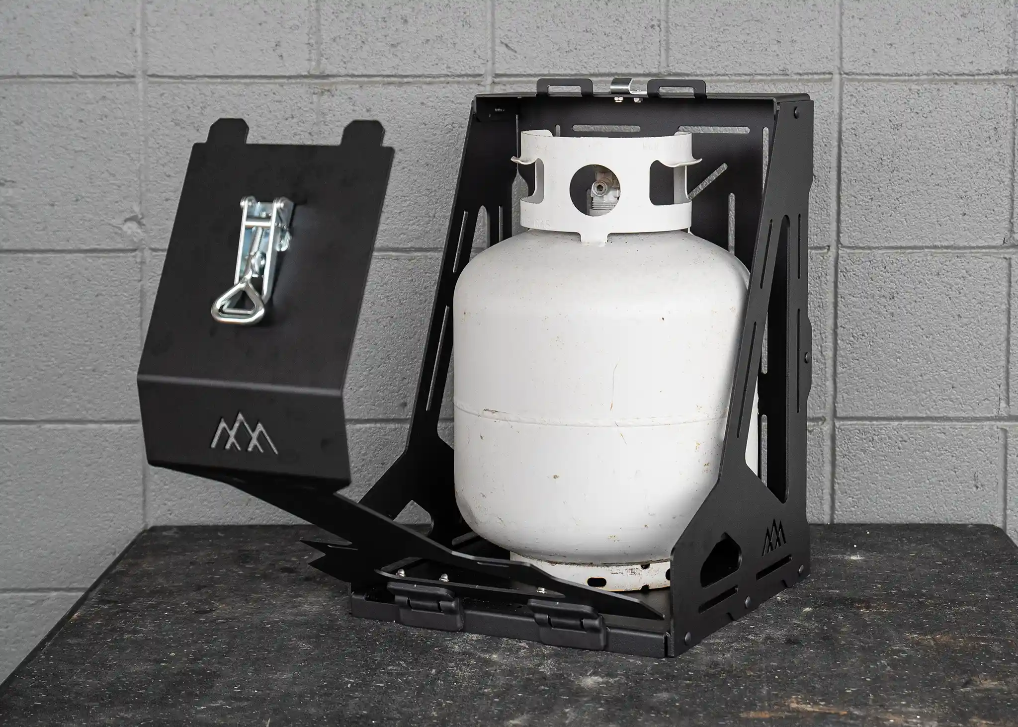 Jerry's Can Holder - Dual Universal Jerry Can Carrier - Image 3