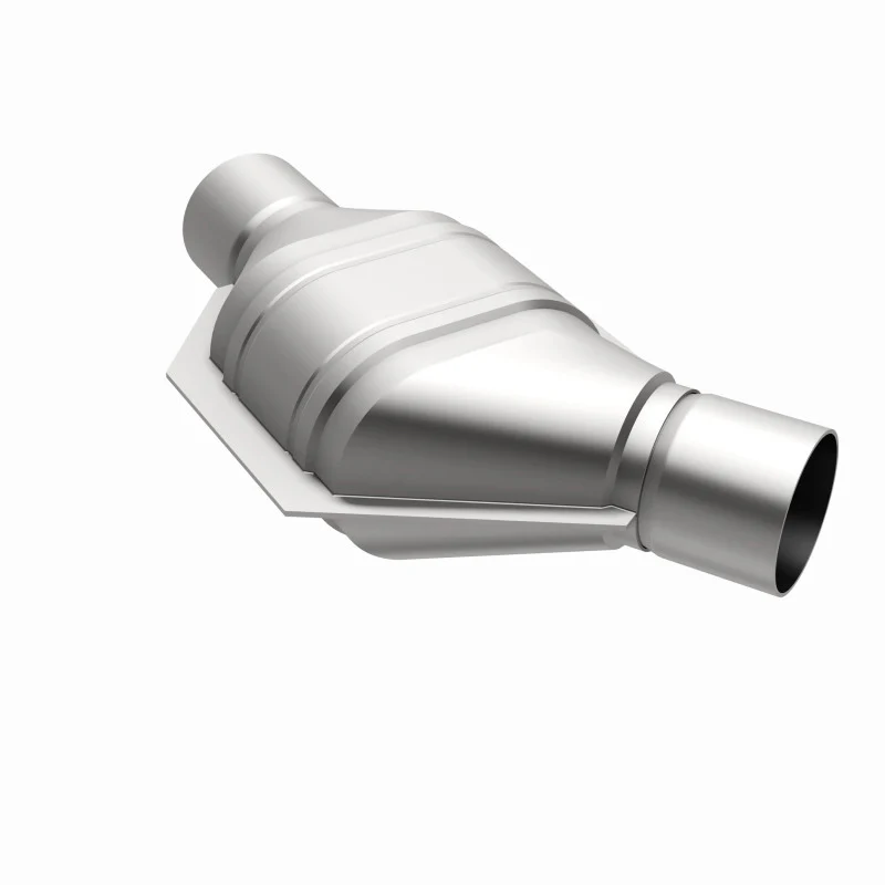 MagnaFlow Conv Univ 2.5 Angled Inlet - Image 36