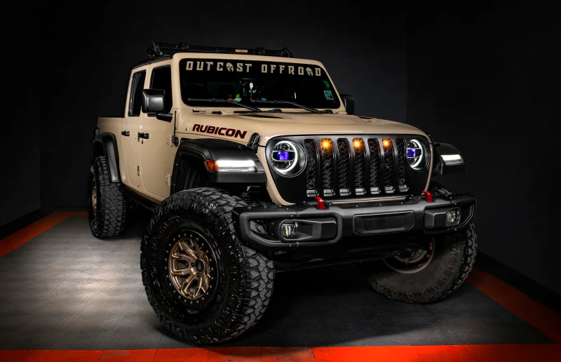 Oracle Pre-Runner Style LED Grille Kit for Jeep Gladiator JT - Amber - Image 9