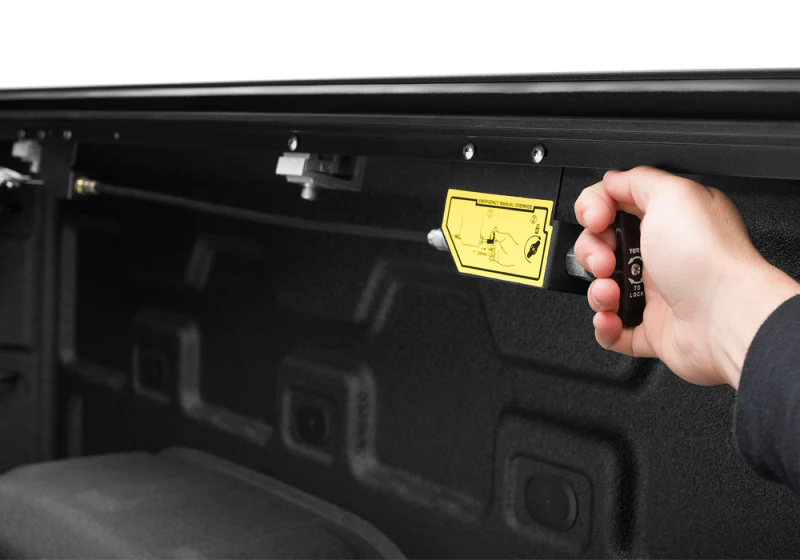 Roll-N-Lock 2019 Chevy Silverado 1500 68-3/8in E-Series Retractable Tonneau Cover - Image 15