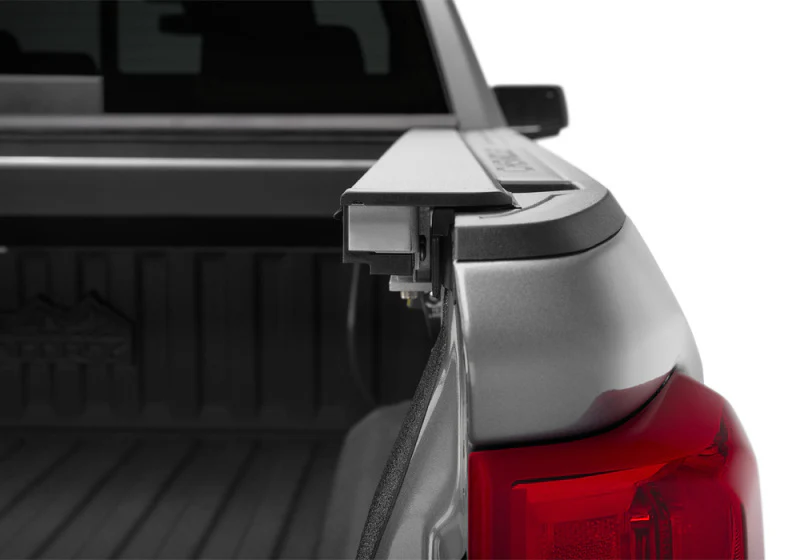 Roll-N-Lock 2019 Chevy Silverado 1500 68-3/8in E-Series Retractable Tonneau Cover - Image 16