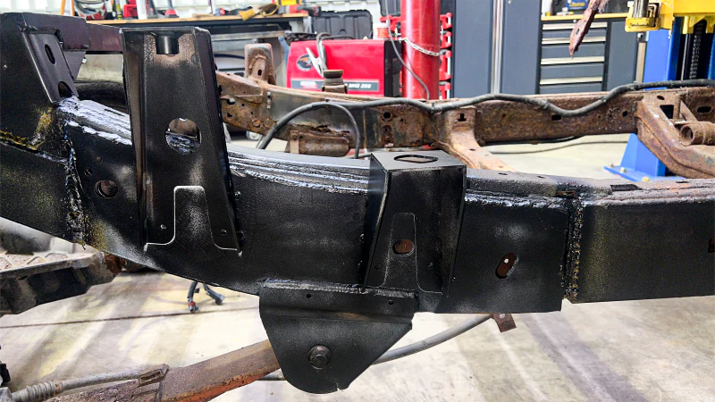 Rust Buster 2004-2012 Chevy Colorado & GMC Canyon Rear ward Leaf Spring Mount - Right - Image 3
