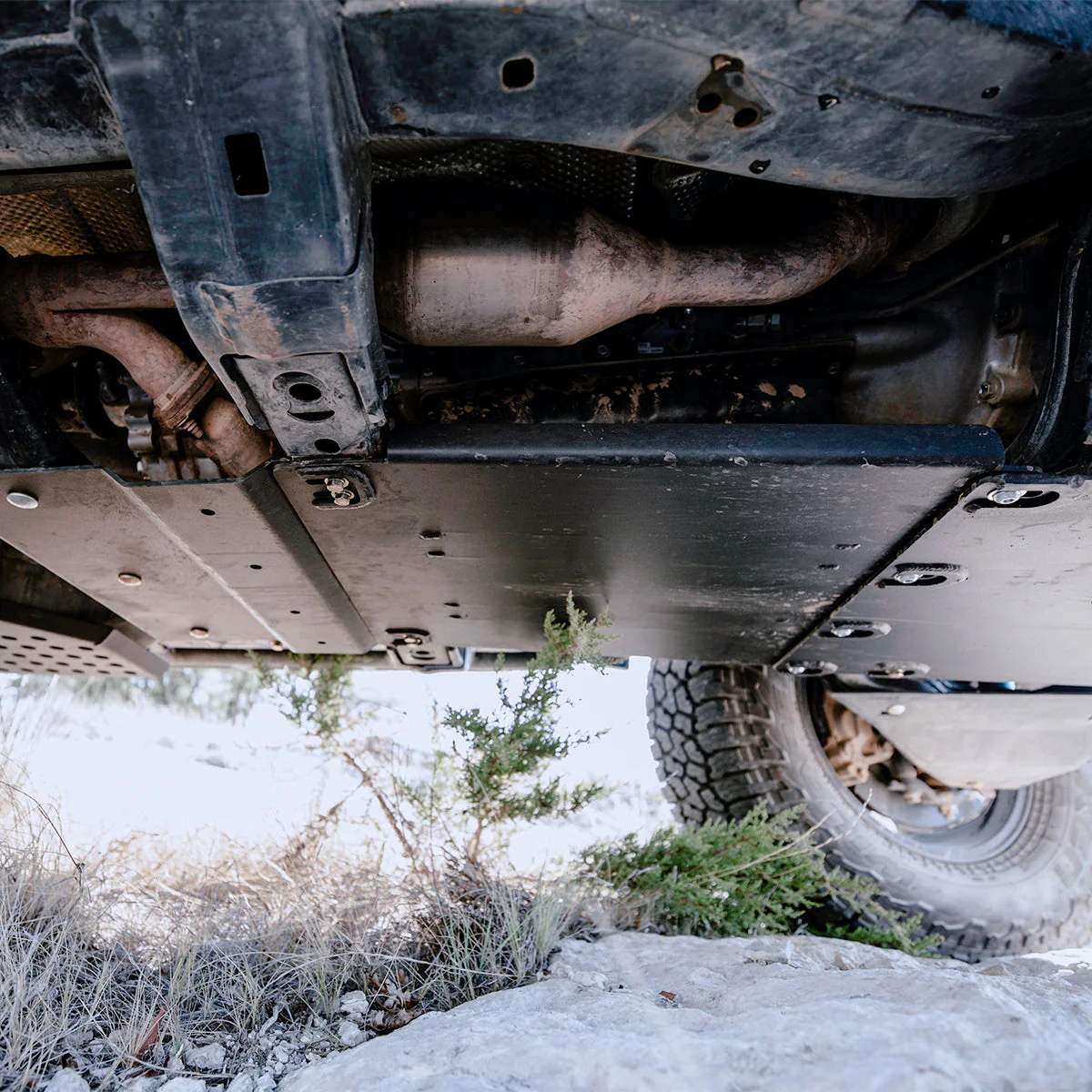 Transmission Skid Plate For 2010-2014 Toyota FJ Cruiser - Image 3