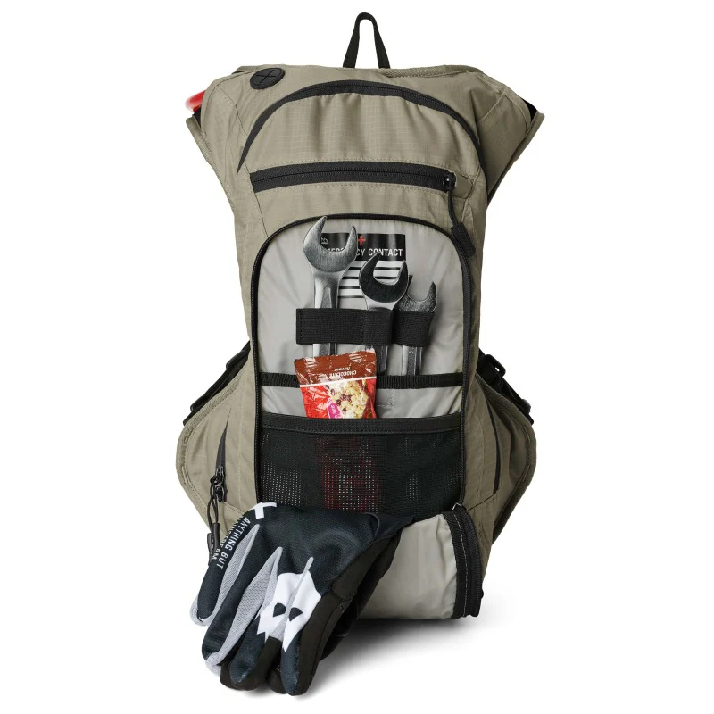 USWE Outlander Moto Hydration Pack 9L - Sand - Image 3
