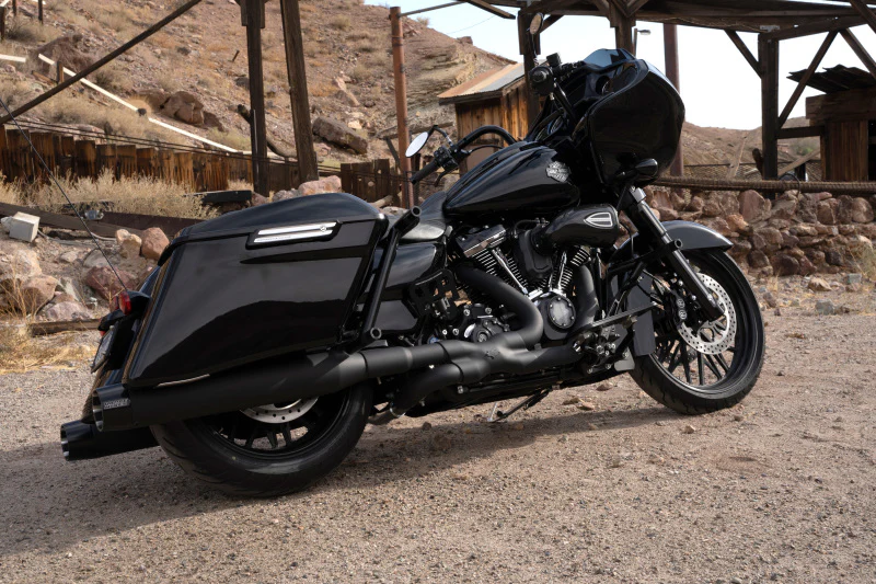 Vance & Hines 17-23 Harley Touring Models Blackbird 450 Slip-Ons - Black Contrast Finish End Caps - Image 4