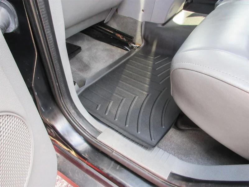 WeatherTech 05-10 Jeep Grand Cherokee Rear FloorLiner - Black - Image 7
